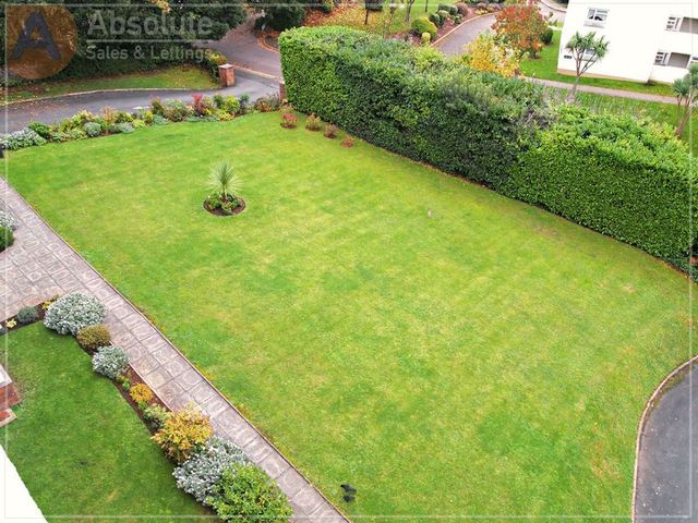  Image of 2 bedroom Apartment for sale in Old Torwood Road Torquay TQ1 at Old Torwood Road Array St Marychurch, TQ1 1PT