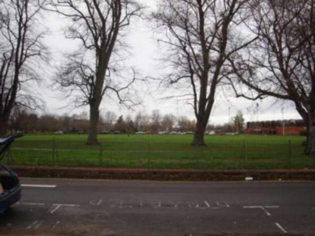  Image of 5 bedroom House Share to rent in Palmer Park Avenue Earley Reading RG6 at Palmer Park Avenue  Reading, RG6 1DN