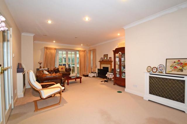  Image of 4 bedroom Detached house to rent in Pemberton Place Carrick Gate Esher KT10 at Carrick Gate Esher Esher, KT10 9HU
