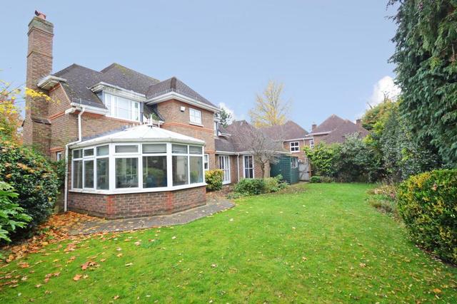  Image of 4 bedroom Detached house to rent in Pemberton Place Carrick Gate Esher KT10 at Carrick Gate Esher Esher, KT10 9HU