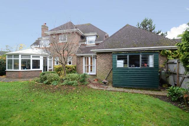  Image of 4 bedroom Detached house to rent in Pemberton Place Carrick Gate Esher KT10 at Carrick Gate Esher Esher, KT10 9HU