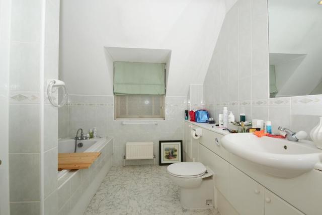  Image of 4 bedroom Detached house to rent in Pemberton Place Carrick Gate Esher KT10 at Carrick Gate Esher Esher, KT10 9HU