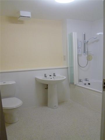  Image of 2 bedroom Flat to rent in Pittville Street Edinburgh EH15 at Portobello Edinburgh Edinburgh, EH15 2BX
