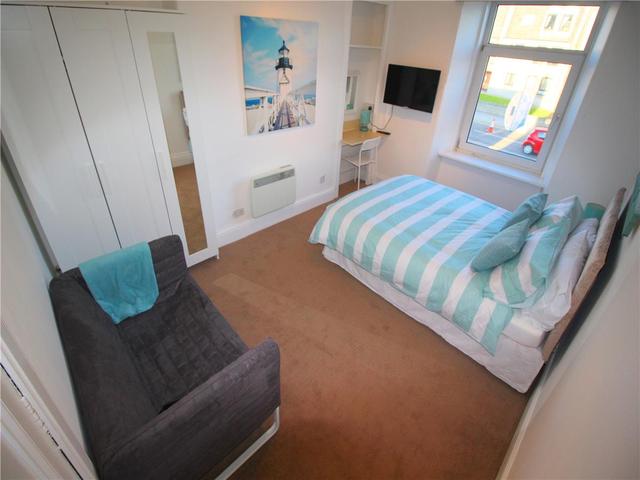 Image of 1 bedroom Flat to rent in Powis Place Aberdeen AB25 at City Centre Aberdeen Aberdeen, AB25 3TS