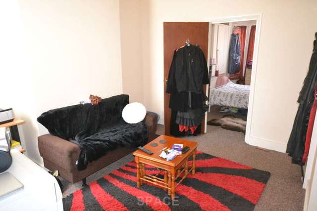  Image of 1 bedroom Flat to rent in Prince of Wales Avenue Reading RG30 at Prince Of Wales Avenue  Reading, RG30 2UH