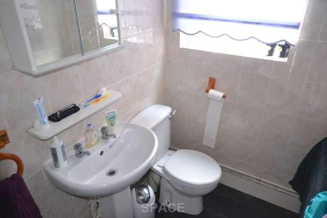  Image of 1 bedroom Flat to rent in Prince of Wales Avenue Reading RG30 at Prince Of Wales Avenue  Reading, RG30 2UH