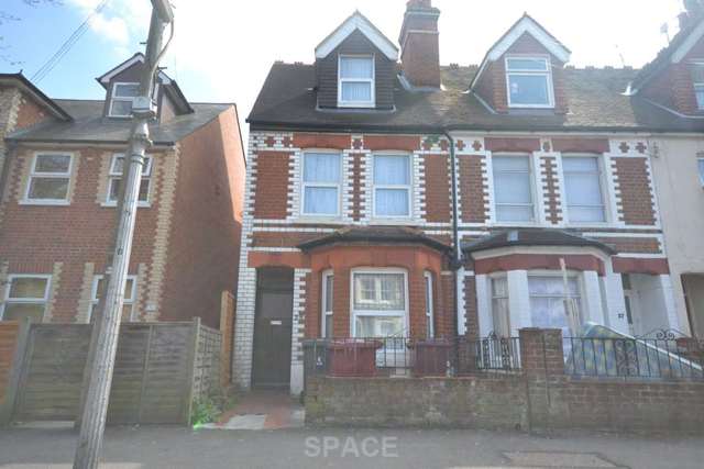  Image of 1 bedroom Flat to rent in Prince of Wales Avenue Reading RG30 at Prince Of Wales Avenue  Reading, RG30 2UH