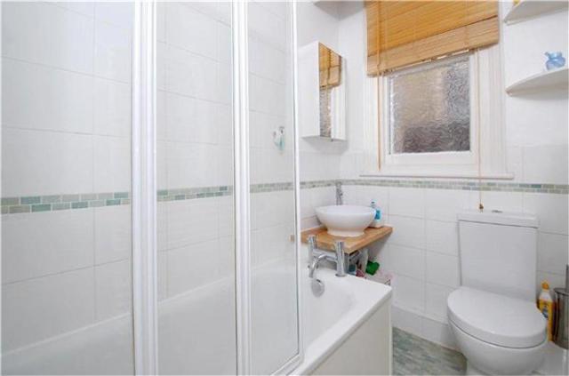  Image of 2 bedroom Flat to rent in Revelstoke Road London SW18 at West Hill, SW18 5PB