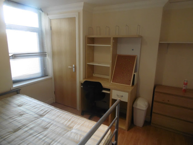 Image of 7 bedroom Terraced house to rent in Rhymney Street Cardiff CF24 at Rhymney Street  Cardiff, CF24 4DG