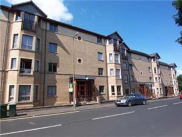  Image of 2 bedroom Flat to rent in South Groathill Avenue Edinburgh EH4 at Craigleith Edinburgh Edinburgh, EH4 2LL