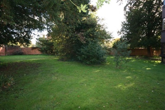  Image of 2 bedroom Flat for sale in Southern Hill Reading RG1 at Reading, RG1 5ES