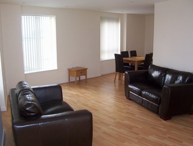  Image of 2 bedroom Flat to rent in The Quays Salford M50 at Salford Quays Manchester Salford, M50 3AX
