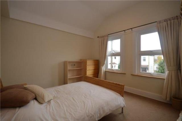  Image of 3 bedroom Semi-Detached house to rent in St. Michaels Road Wallington SM6 at Surrey, SM6 8QD