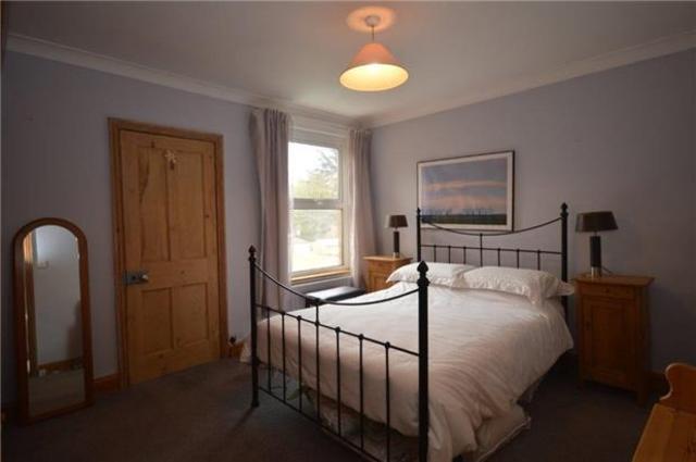  Image of 3 bedroom Semi-Detached house to rent in St. Michaels Road Wallington SM6 at Surrey, SM6 8QD