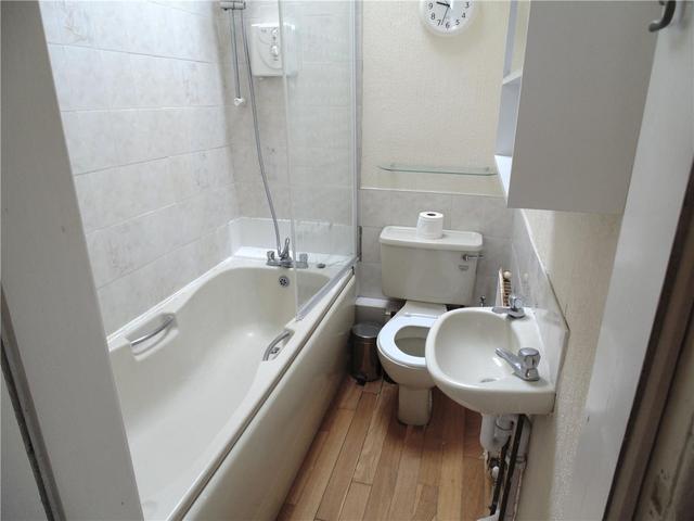  Image of 1 bedroom Flat to rent in Stewart Place Bridge of Weir Road Kilmacolm PA13 at Kilmacolm Kilmacolm Inverclyde, PA13 4AF