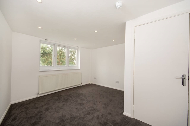  Image of 4 bedroom Terraced house for sale in Clarendon Road Colliers Wood London SW19 at Clarendon Road  Colliers Wood, SW19 2DU
