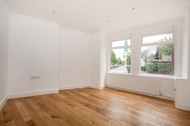  Image of 4 bedroom Terraced house for sale in Clarendon Road Colliers Wood London SW19 at Clarendon Road  Colliers Wood, SW19 2DU