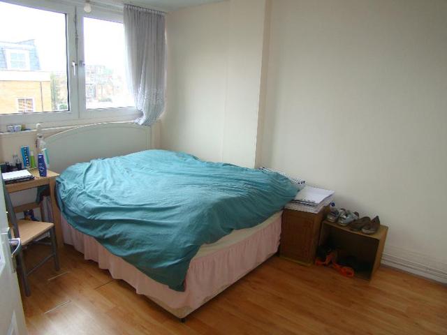 Image of 3 bedroom Flat to rent in Kingsgate Estate Tottenham Road London N1 at London, N1 4DB