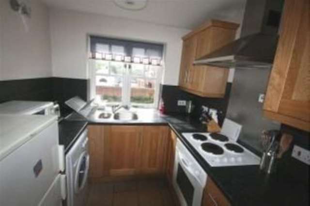  Image of 1 bedroom Flat to rent in Waterside Gardens Reading RG1 at Waterside Gardens  Reading, RG1 6QE