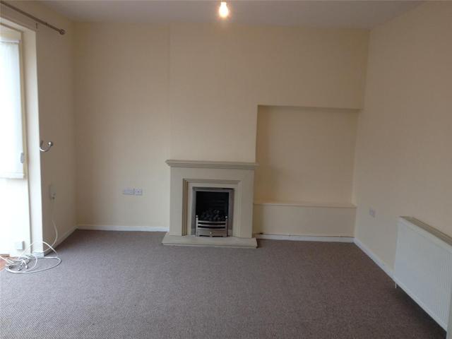  Image of 2 bedroom Terraced house to rent in West Court Edinburgh EH16 at Craigmillar Edinburgh Edinburgh, EH16 4EB