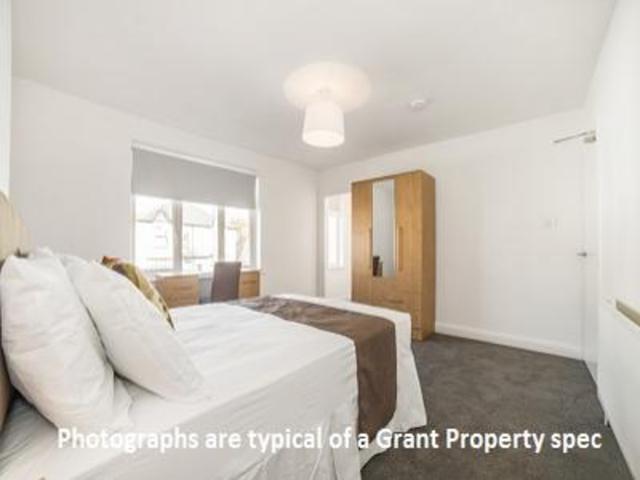  Image of 2 bedroom Flat to rent in West Nicolson Street Edinburgh EH8 at Newington Edinburgh Edinburgh, EH8 9DA