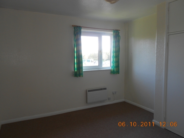  Image of 2 bedroom Flat to rent in West Pilton Gardens Edinburgh EH4 at Pilton Edinburgh Edinburgh, EH4 4DT