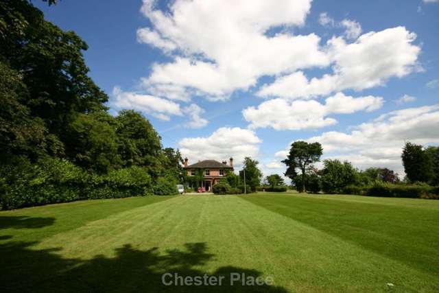  Image of 1 bedroom House Share to rent in Whitchurch Road Hatton Heath Chester CH3 at Whitchurch Road  Chester, CH3 9AU