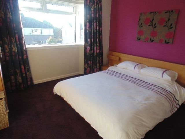  Image of 3 bedroom Semi-Detached house to rent in Windsor Crescent Elderslie Johnstone PA5 at Elderslie Elderslie Renfrewshire, PA5 9QU