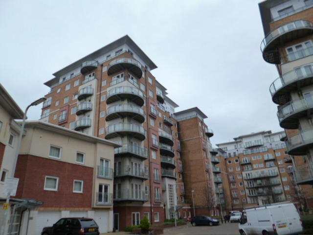  Image of 1 bedroom Flat to rent in Winterthur Way Basingstoke RG21 at Basingstoke, RG21 7UQ