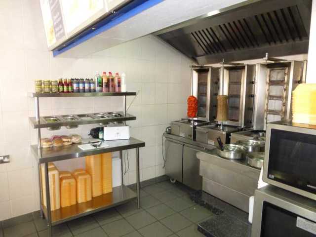  Image of Shop to rent in Yarningale Road Kings Heath Birmingham B14 at YARNINGALE ROAD, KINGS HEATH  BIRMINGHAM, B14 6ND