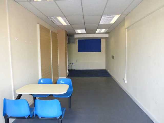  Image of Shop to rent in Yarningale Road Kings Heath Birmingham B14 at YARNINGALE ROAD, KINGS HEATH  BIRMINGHAM, B14 6ND