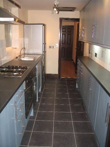  Image of 5 bedroom House Share to rent in Rose Cottages Hubert Road Selly Oak Birmingham B29 at Selly Oak West Midlands Selly Oak, B29 6EF