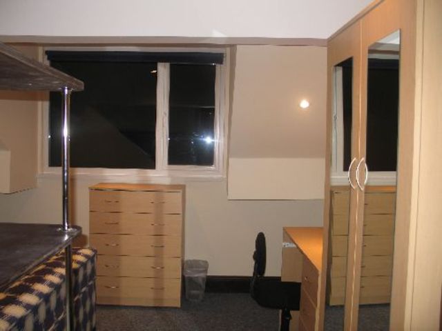  Image of 5 bedroom House Share to rent in Rose Cottages Hubert Road Selly Oak Birmingham B29 at Selly Oak West Midlands Selly Oak, B29 6EF