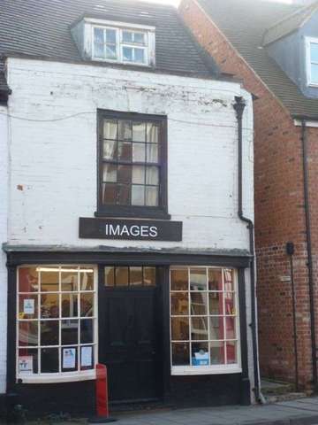  Image of Detached house to rent in Barton Street Tewkesbury GL20 at Barton Street  TEWKESBURY, GL20 5PX