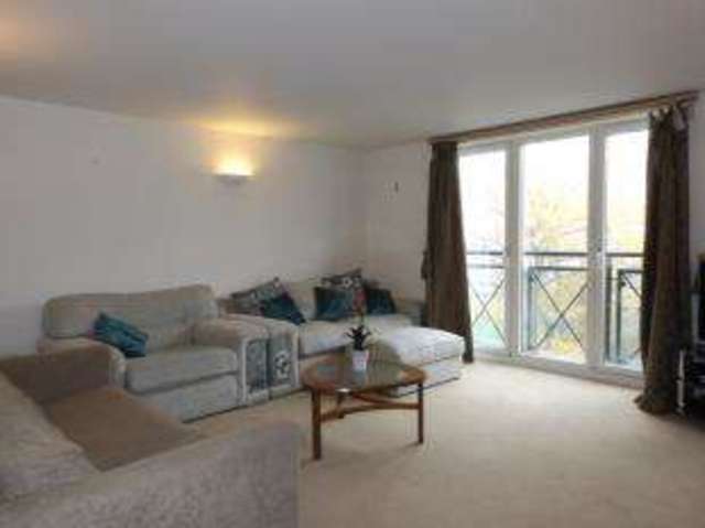  Image of 2 bedroom Flat for sale in Honeywell Close Oadby Leicester LE2 at Honeywell Close Oadby Oadby, LE2 5QQ