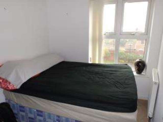  Image of 2 bedroom Flat for sale in Honeywell Close Oadby Leicester LE2 at Honeywell Close Oadby Oadby, LE2 5QQ