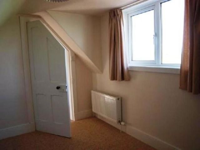  Image of 3 bedroom Semi-Detached house to rent in Elgin IV30 at Lhanbryde Moray Moray, IV30 5NZ