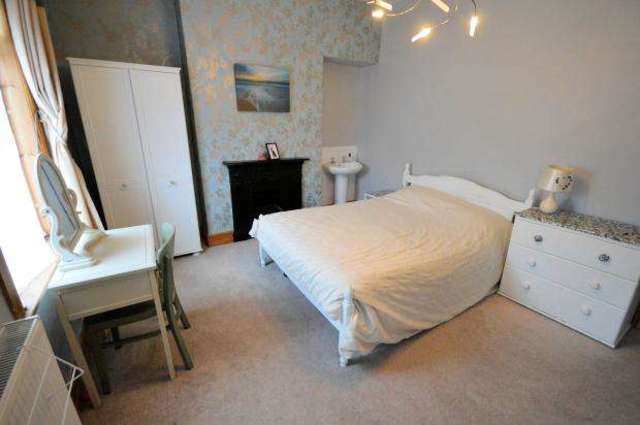  Image of 3 bedroom Town House for sale in Moorland Road Scarborough YO12 at Moorland Road  Scarborough, YO12 7RB