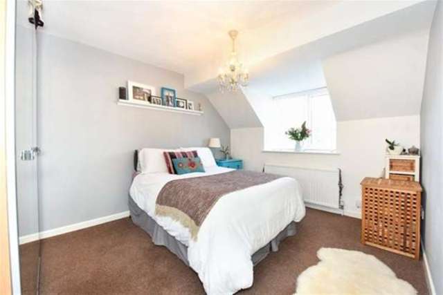  Image of 3 bedroom Terraced house for sale in Goulds Ground Frome BA11 at Frome, BA11 3DW