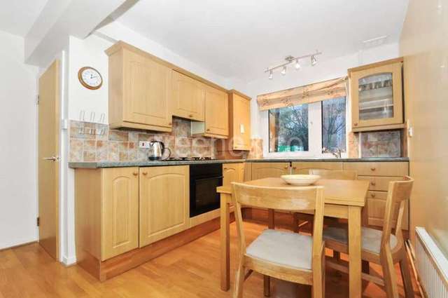  Image of 1 bedroom Flat to rent in Boundary Road London NW8 at Boundary Road Swiss Cottage St John