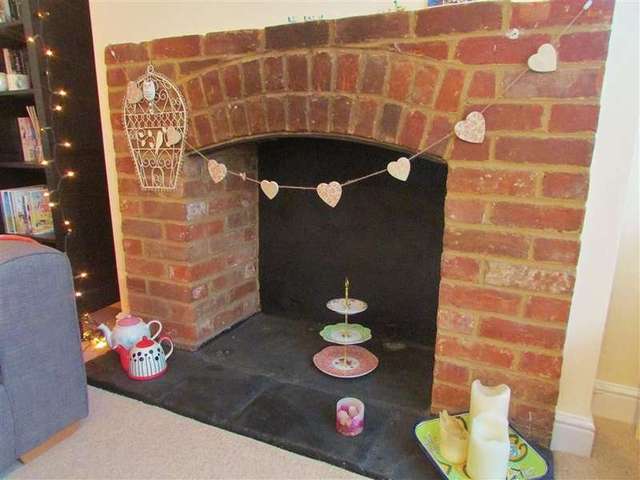  Image of 2 bedroom Flat to rent in Mill Street Wantage OX12 at 39 Mill Street  Wantage, OX12 9AB