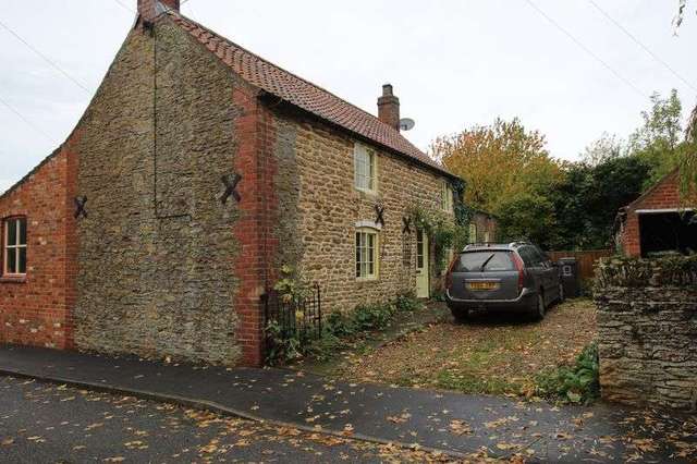  Image of 2 bedroom Cottage to rent in Church Street Hemswell Gainsborough DN21 at Church Street Hemswell Gainsborough, DN21 5UN