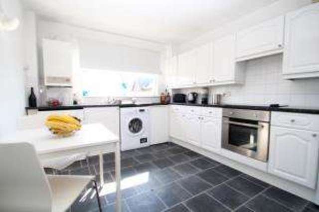  Image of 2 bedroom Flat for sale in Whittagreen Court Newarthill Motherwell ML1 at Motherwell North Lanarkshire Newarthill, ML1 5SN
