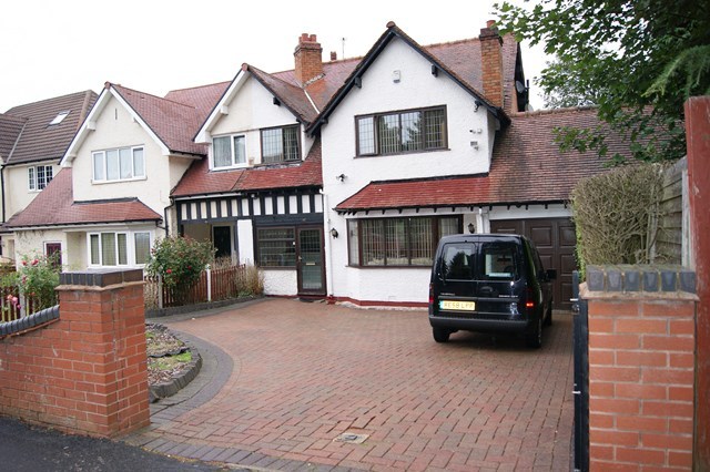 5 Bedroom Semi Detached House For Sale In Sandford Road