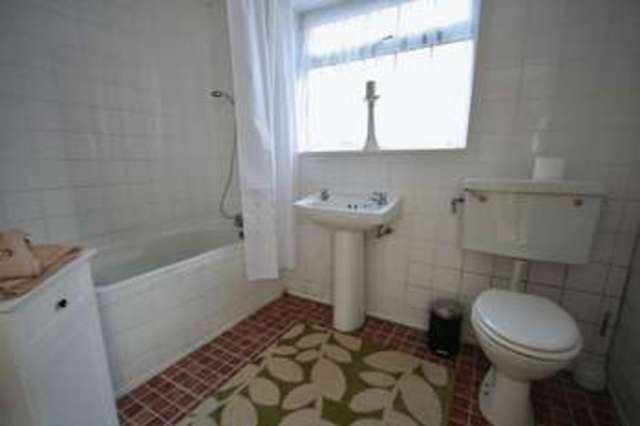  Image of 4 bedroom Property to rent in Coastguard Cottages Easington Hull HU12 at Coastguard Cottages Easington Hull, HU12 0TP
