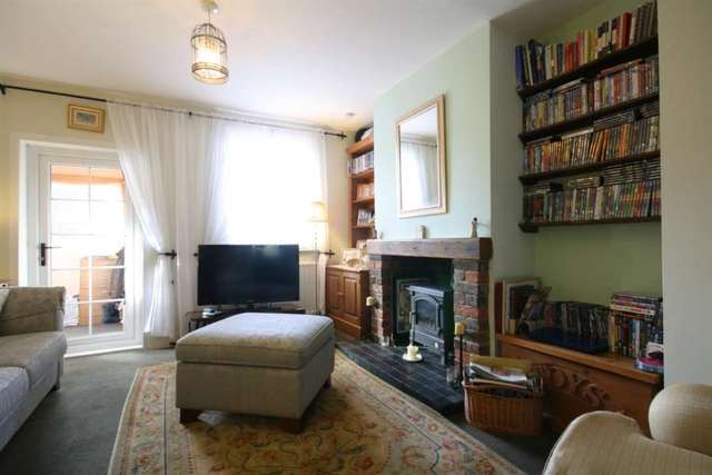  Image of 2 bedroom Cottage to rent in High Street Green Hemel Hempstead Industrial Estate Hemel Hempstead HP2 at Flint Cottages High Street Green Hemel Hempstead, HP2 7AJ
