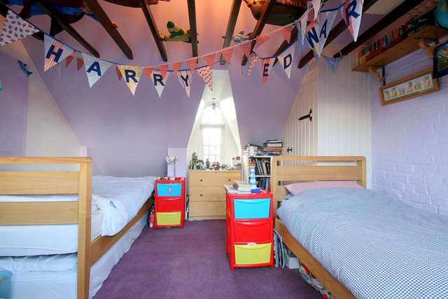  Image of 2 bedroom Cottage to rent in High Street Green Hemel Hempstead Industrial Estate Hemel Hempstead HP2 at Flint Cottages High Street Green Hemel Hempstead, HP2 7AJ
