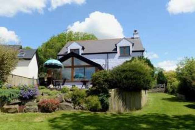  Image of 5 bedroom Detached house for sale in Reynalton Kilgetty SA68 at Kilgetty Pembrokeshire Reynalton, SA68 0PG
