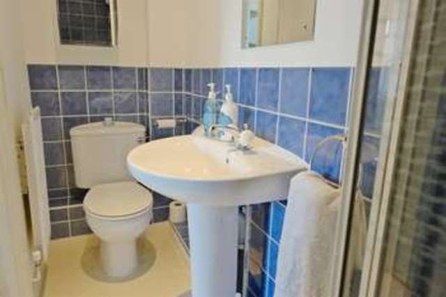  Image of 3 bedroom End of Terrace for sale in Montague Close Wokingham RG40 at Wokingham Berkshire Wokingham, RG40 5PF