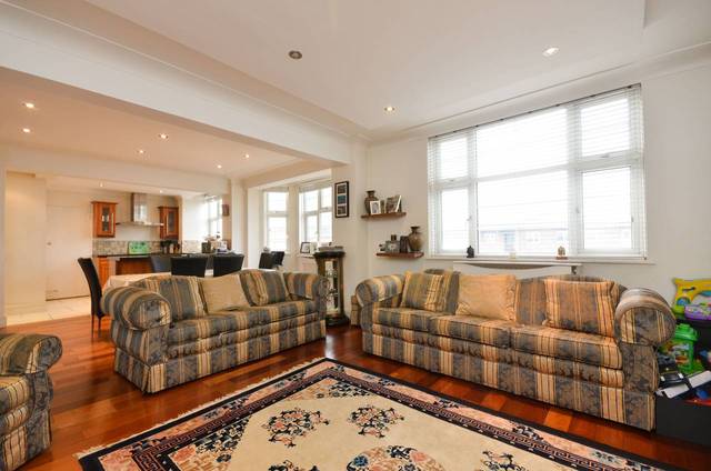  Image of 2 bedroom Flat for sale in College Crescent London NW3 at Swiss Cottage NW3 Swiss Cottage, NW3 5DP